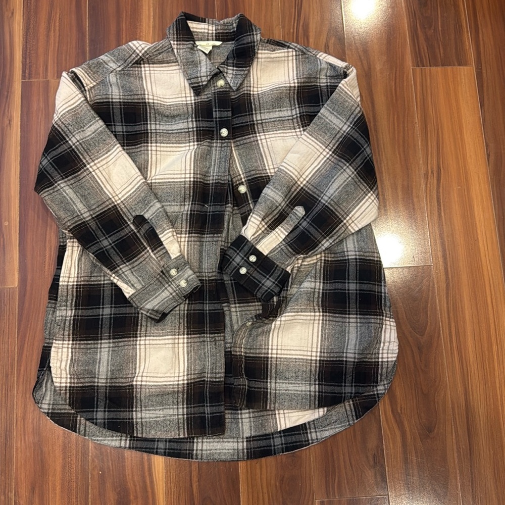 H&M I’m oversized flannel women’s smalll